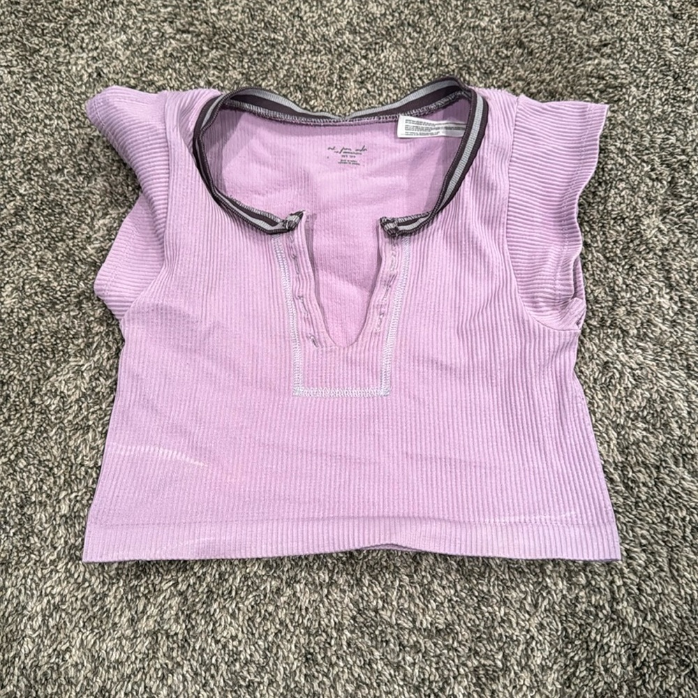 Viral Urban Outfitters top